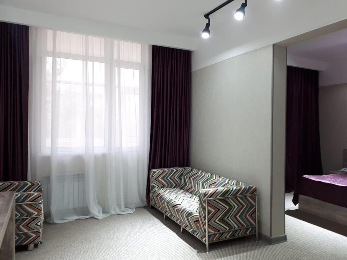 Artastana Hotel ภายนอก รูปภาพ