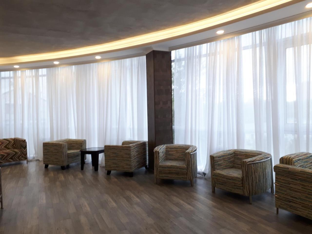 Artastana Hotel ภายนอก รูปภาพ