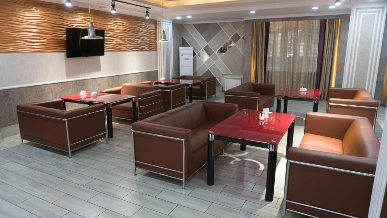 Artastana Hotel ภายนอก รูปภาพ
