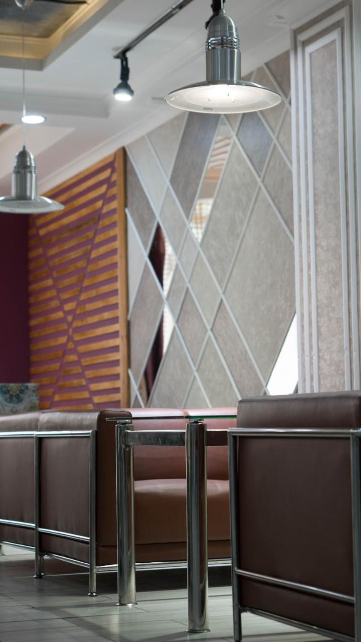 Artastana Hotel ภายนอก รูปภาพ